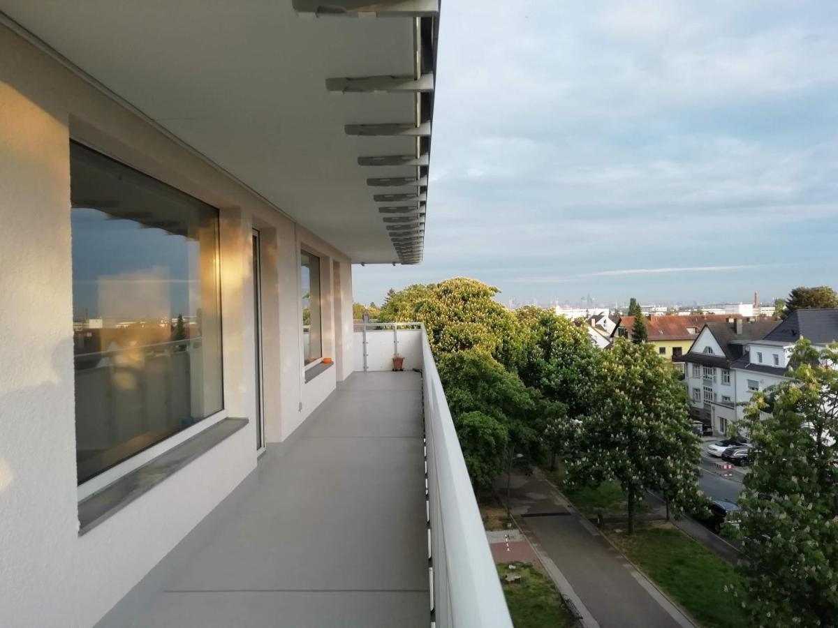 Apartment Frankfurt City View - オーバーウルゼル エクステリア 写真